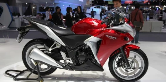 Honda CBR 250r Какой мотоцикл выбрать новичку.