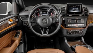 Mercedes-Benz interior_2