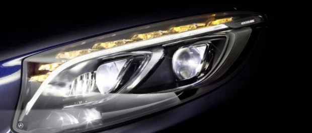 Инновационные светодиодные фары от Mercedes-Benz