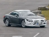 Mercedes-Benz тестирует обновленную версию SL