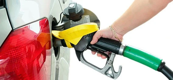 Как экономить деньги при покупке бензина или газа?