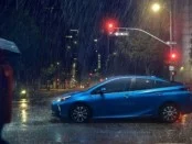 Toyota представила новый Prius с полным приводом