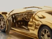 Копию Ford GT из золота пустят с молотка