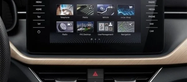 Skoda рассекретила интерьер нового хэтчбека