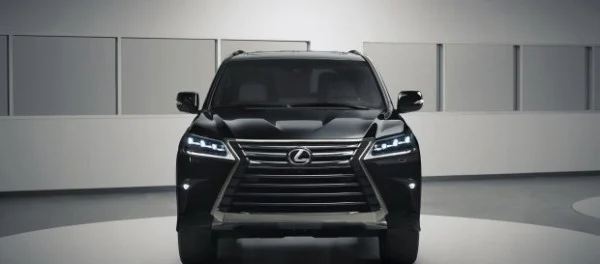 У Lexus LX появилась очень черная версия Inspiration Series