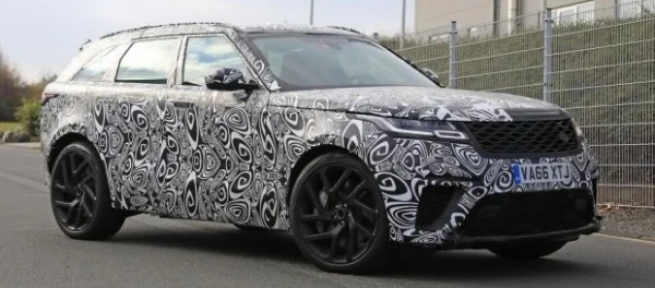 Спортивную версию Range Rover Velar заметили на Нюрбургринге