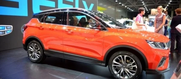 Geely начала продажи нового кроссовера SX11