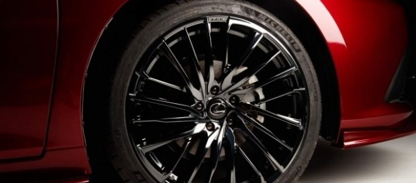 Lexus подготовил седан ES для любителей вина