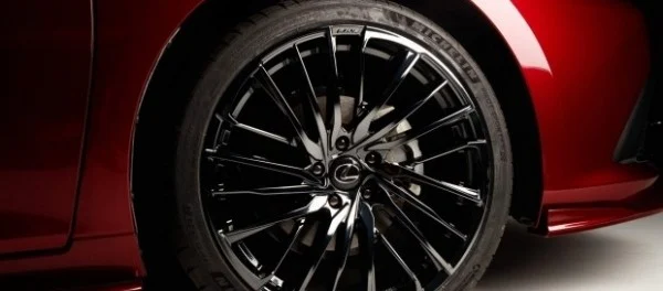 Lexus подготовил седан ES для любителей вина