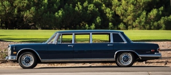Редчайший лимузин Mercedes 600 продадут по цене суперкара