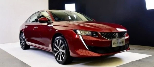 Peugeot 508 снова стал седаном и лишился безрамочных дверей