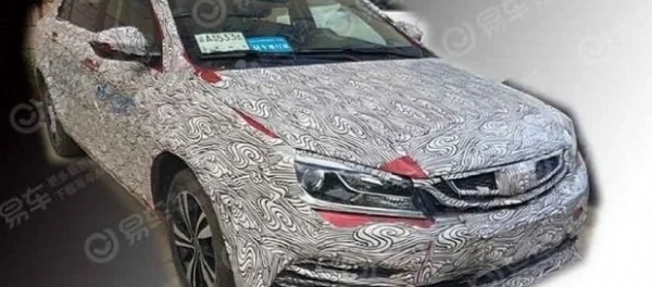 Только-только сменивший дизайн седан Geely Emgrand 7 скоро ещё раз обновится