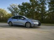 Toyota представила новую Corolla