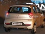 Бюджетный хэтчбек Hyundai Santro вызвал ажиотажный спрос