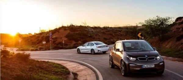 Новая BMW 3 серии стала гибридом с расходом 1,7 литра на 100 километров