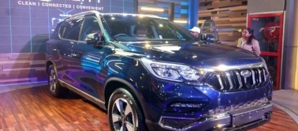 Перелицованный внедорожник SsangYong Rexton 2019 получил название Mahindra Alturas