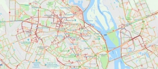 В Киеве из-за снегопада произошло почти 300 ДТП