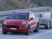 Porsche Macan Turbo впервые засекли на тестах без камуфляжа