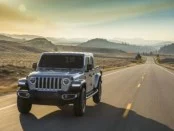 Jeep посвятил «пасхальное яйцо» сотрудникам завода, где собирают Wrangler и новый пикап Gladiator
