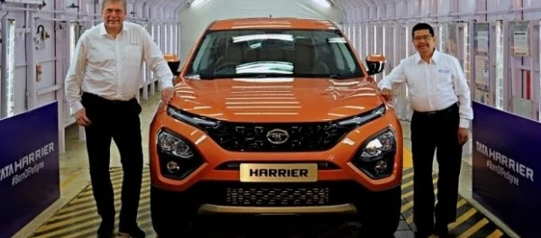 Новый кроссовер Tata: платформа Land Rover, имя Тойоты, дизель Fiat и дизайн в стиле Hyundai