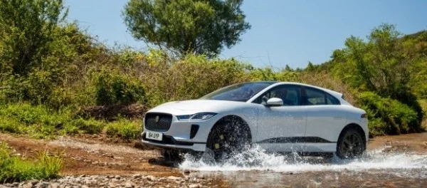 Перший офіційний повністю електричний кросовер преміум класу Jaguar I-PACE в Україні