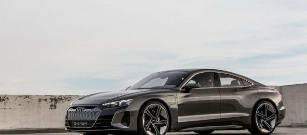 Самую доступную модель линейки e-tron покажут в следующем году