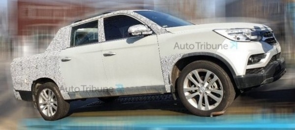 В Сети появились свежие фото «растянутого» пикапа SsangYong