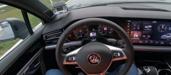 Volkswagen Touareg R-Line ставит дизель V6 для работы в ускорении