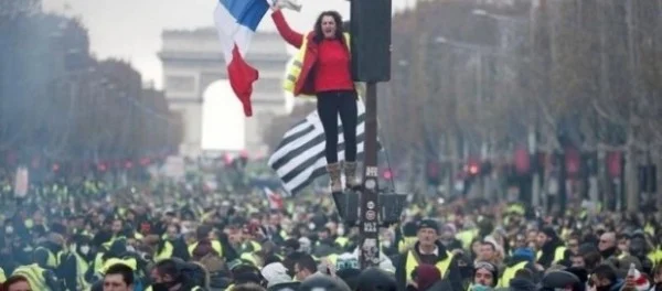 В Брюсселе начались протесты против роста цен на топливо