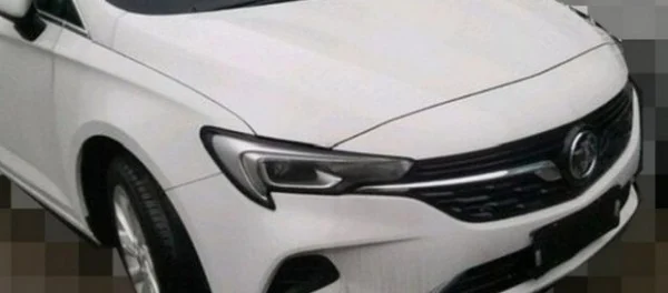В Сети появились фотографии рестайлинговой «четырехдверки» Buick Verano