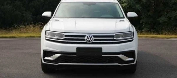 В Сети появились фотографии пятиместной версии вседорожника Volkswagen Teramont