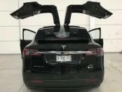 Мексиканцы создали бронированную версию электрического кроссовера Model X