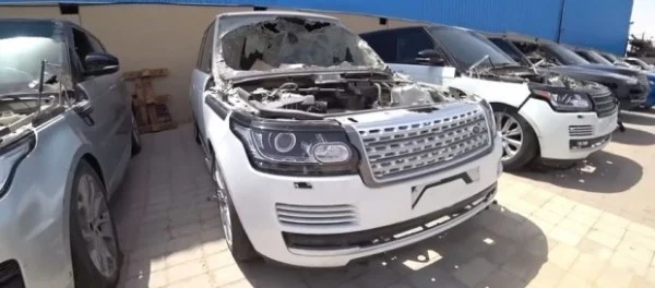 Обнаружена свалка внедорожников Mercedes и Range Rover