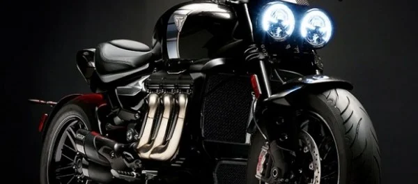 Triumph показал предсерийную версию модели — Rocket TFC