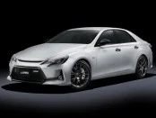 Toyota представила спортивную версию седана Mark X с карбоновой крышей