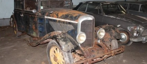 Во Франции нашли коллекцию из 80 заброшенных автомобилей