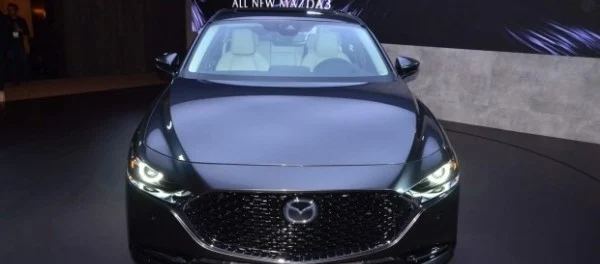 Озвучены официальные цены на семейство Mazda 3 нового поколения