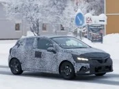 В Сети появились фото Renault Clio в камуфляже