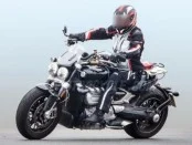 В Сеть попали первые шпионские фото Triumph Rocket III 2020
