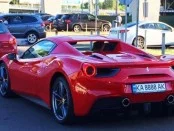 Стало известно, сколько суперкаров Ferrari зарегистрировано в Украине