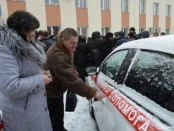 Семейные врачи в Украине будут ездить на Peugeot 301