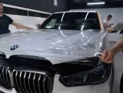 Как обклеить автомобиль антигравийной пленкой?