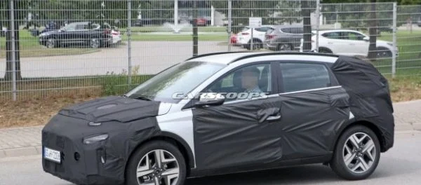 Hyundai выпустил на тесты самый маленький кроссовер