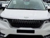 Интерьер и экстерьер реального KIA Carnival на фото