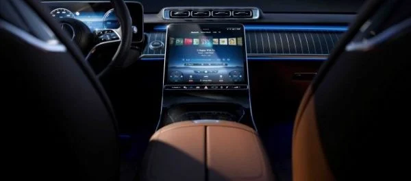 Meet the S-Class DIGITAL: «Роскошь и комфорт»