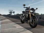 Triumph представил новый мотоцикл Speed Triple 1200 RS