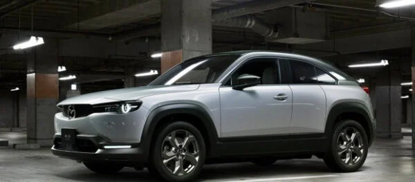 Электрическая Mazda MX-30 поступила в продажу