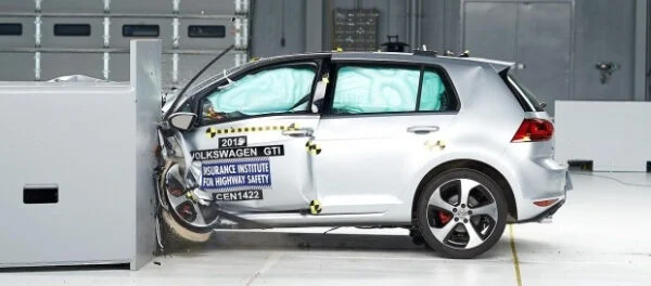VW откажется от прототипов в краш-тестах