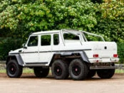 На продаж виставили рідкісний шестиколісний Mercedes G63 AMG 6X6