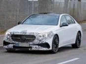 Оновлений Mercedes E-Class виїхав на тести майже без маскування